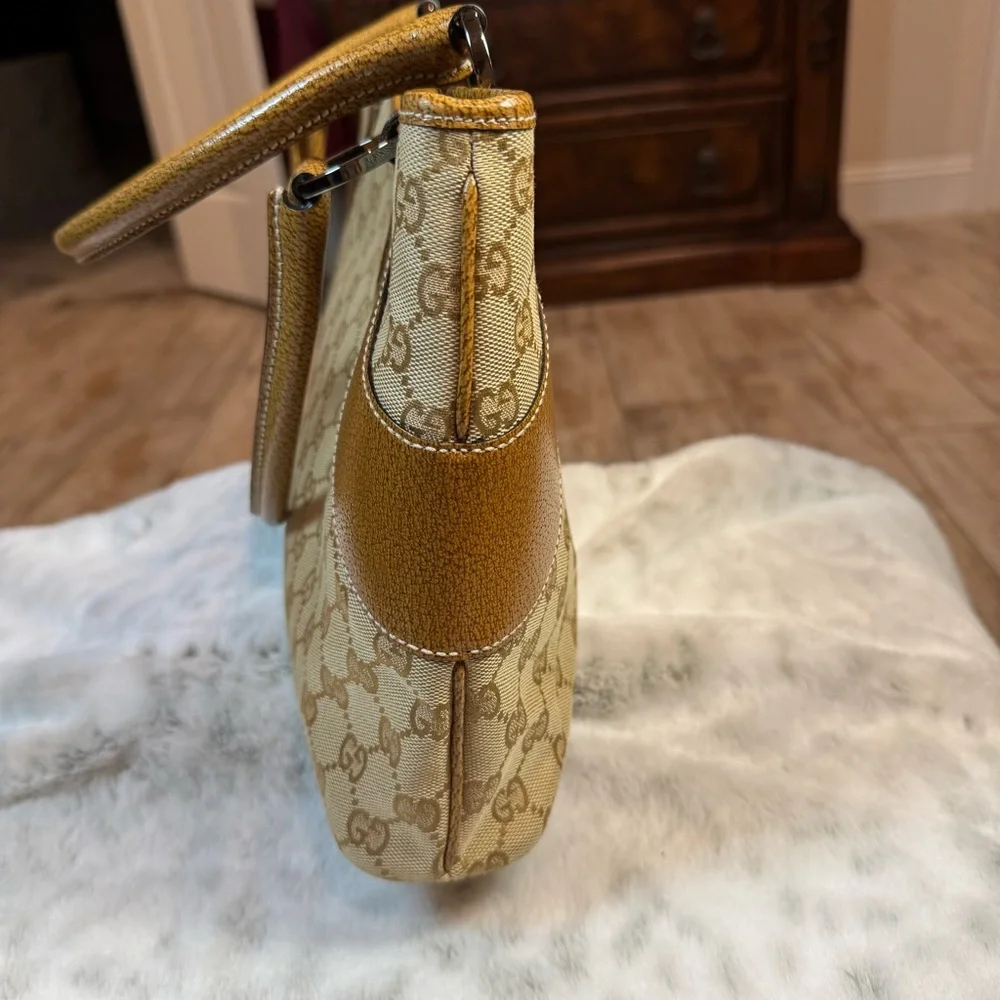Gucci 100% authentic